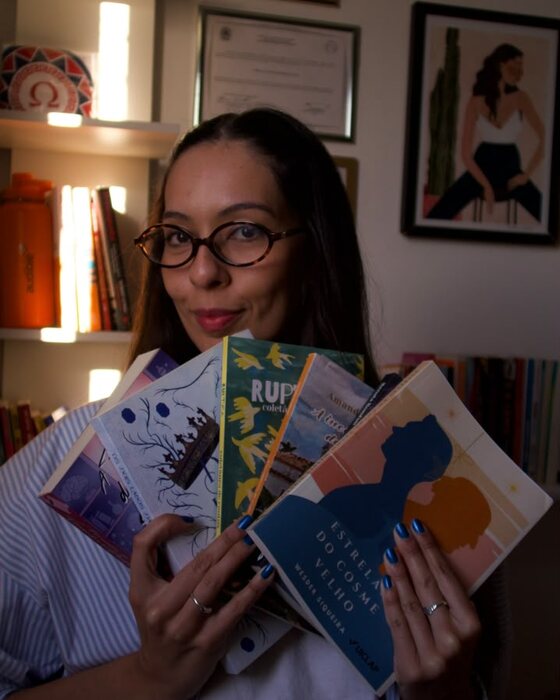 Foto de Camila Veloso, fundadora da Aldeia Literária